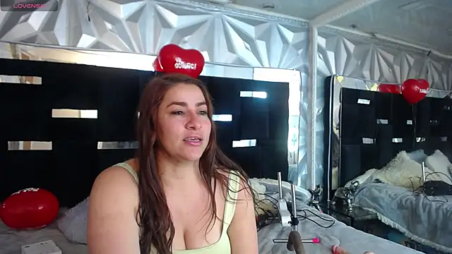 Snapshot of Alison-mar chatting on 02.23.26 Alison-mar online show from 02.23.26