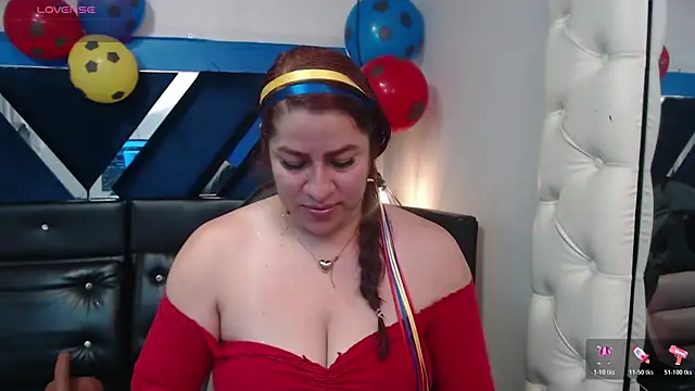 Snapshot of Alison-mar chatting on 07.07.26 Alison-mar online show from 07.07.26