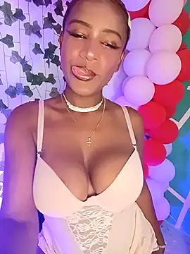 Snapshot of kathgate chatting on 02.13.26 kathgate online show from 02.13.26