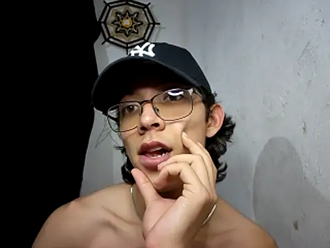 Snapshot of SolRakOF chatting on 02.13.26 SolRakOF online show from 02.13.26