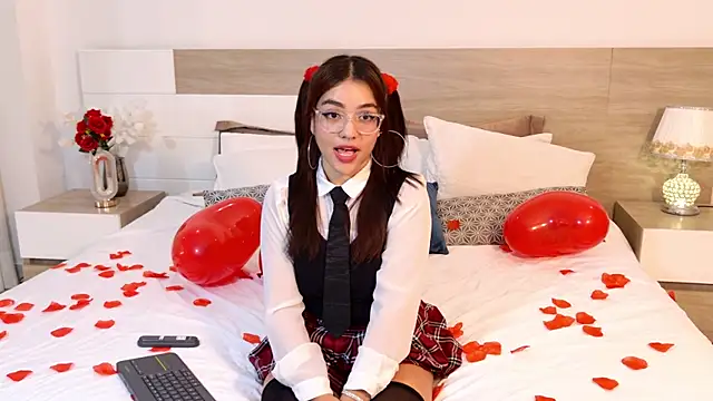 AntonellaBons online show from 02.14.26