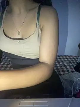 Snapshot of Nour-Lina chatting on 02.18.26 Nour-Lina online show from 02.18.26