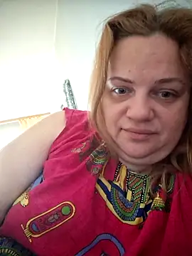 Snapshot of VitniKis chatting on 02.21.26 VitniKis online show from 02.21.26