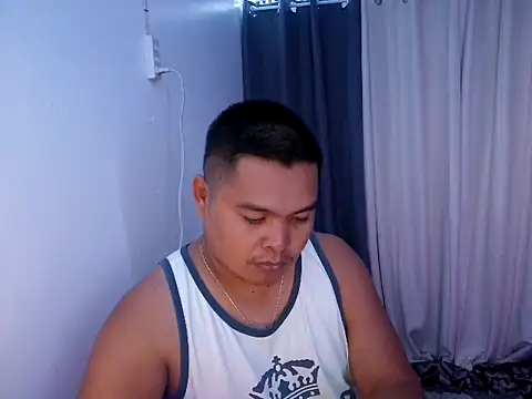 Snapshot of bigloadfox chatting on 03.18.26 bigloadfox online show from 03.18.26