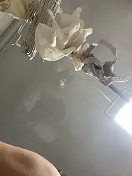 Snapshot of Youyou_12 chatting on 02.12.26 Youyou 12 online show from 02.12.26