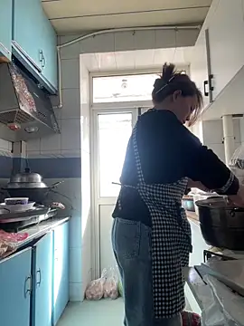 Youyou 12 online show from 03.06.26