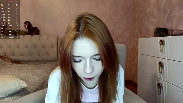 Snapshot of TarynPalek chatting on 03.03.26 TarynPalek online show from 03.03.26