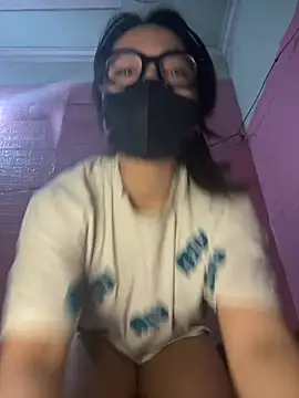 Snapshot of Leeeiuu chatting on 03.01.26 Leeeiuu online show from 03.01.26