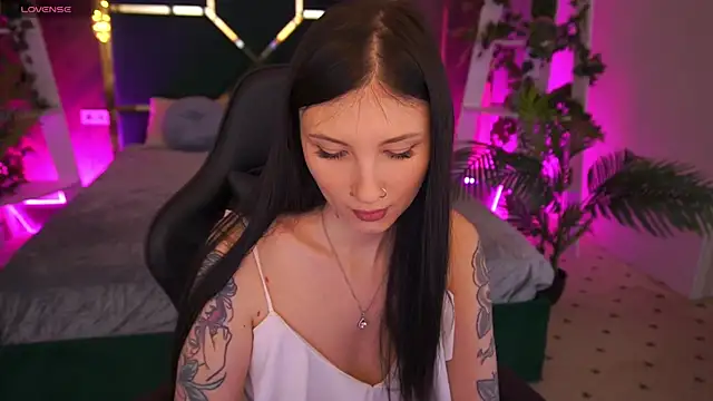 Snapshot of LunaaMay chatting on 03.03.26 LunaaMay online show from 03.03.26