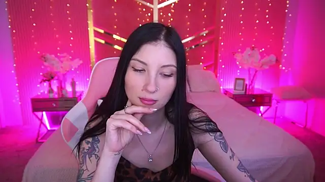 LunaaMay online show from 03.26.26