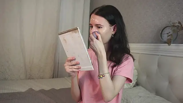 Glow hollow online show from 02.11.26