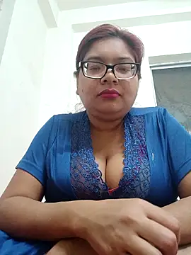 Snapshot of Elie_Hallway chatting on 02.07.26 Elie Hallway online show from 02.07.26