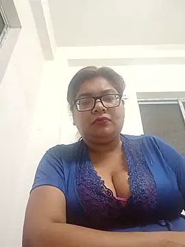 Snapshot of Elie_Hallway chatting on 03.01.26 Elie Hallway online show from 03.01.26