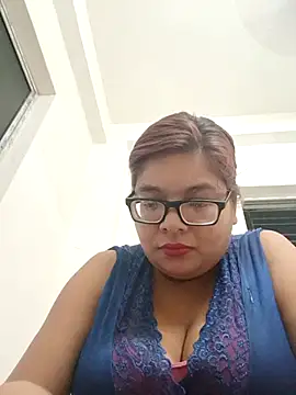 Snapshot of Elie_Hallway chatting on 07.17.26 Elie Hallway online show from 07.17.26