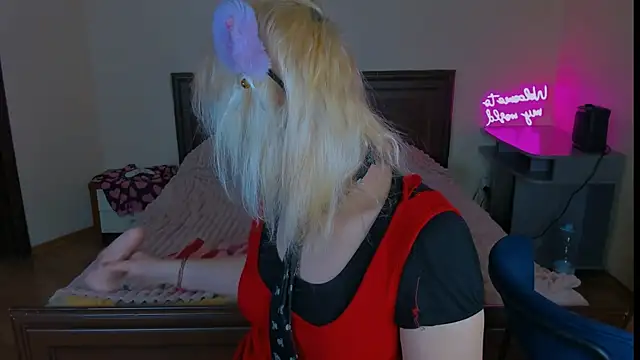 hannah kitty punk online show from 04.13.26