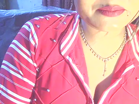 Snapshot of Nusrat_Faria chatting on 04.18.26 Nusrat Faria online show from 04.18.26