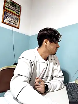 Snapshot of Riquid-sexual chatting on 02.25.26 Riquid-sexual online show from 02.25.26