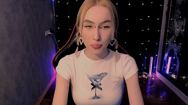 Snapshot of crybambi chatting on 02.11.26 crybambi online show from 02.11.26