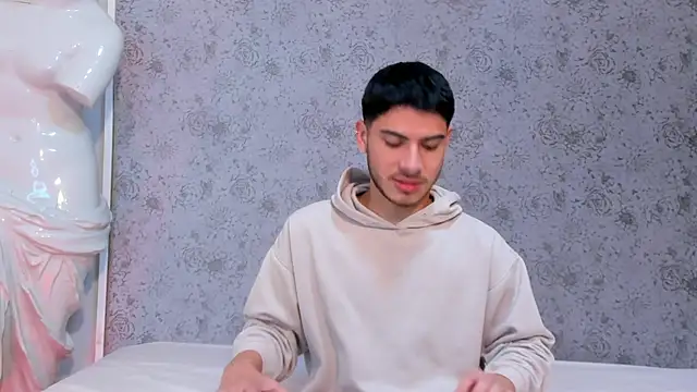 Apolo Gray online show from 02.05.26