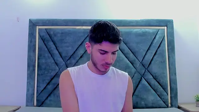 Apolo Gray online show from 02.18.26