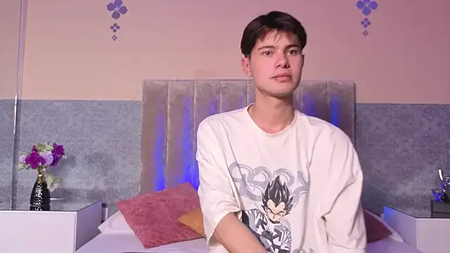 Snapshot of Derek_Sinn chatting on 02.12.26 Derek Sinn online show from 02.12.26