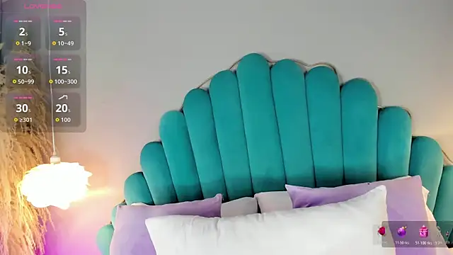 Snapshot of Ravenn21x chatting on 02.10.26 Ravenn21x online show from 02.10.26