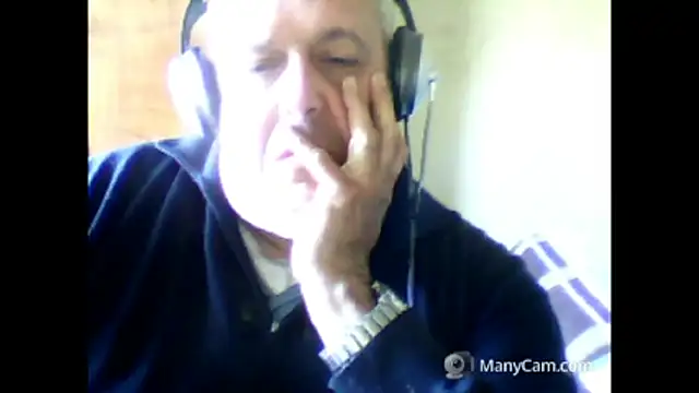 Snapshot of swichcassanesi chatting on 02.22.26 swichcassanesi online show from 02.22.26