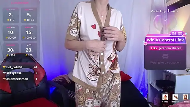 Snapshot of laurasofia45 chatting on 05.16.26 laurasofia45 online show from 05.16.26