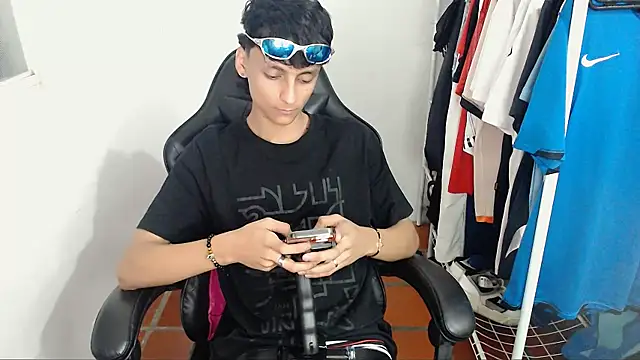 BOY 0914 online show from 03.08.26