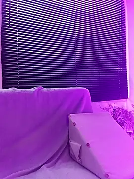 Eva Err online show from 04.15.26