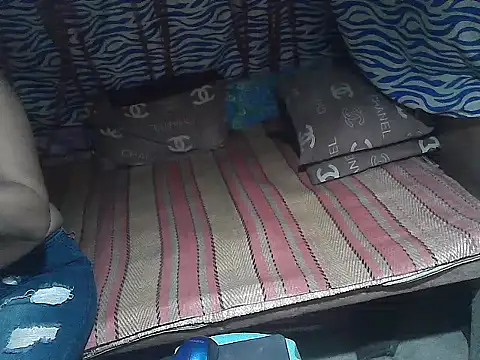 Snapshot of sexymom_siovie chatting on 03.03.26 sexymom siovie online show from 03.03.26