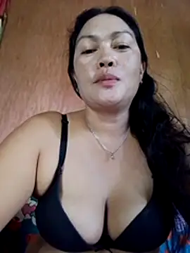 Snapshot of sexymom_siovie chatting on 07.12.26 sexymom siovie online show from 07.12.26