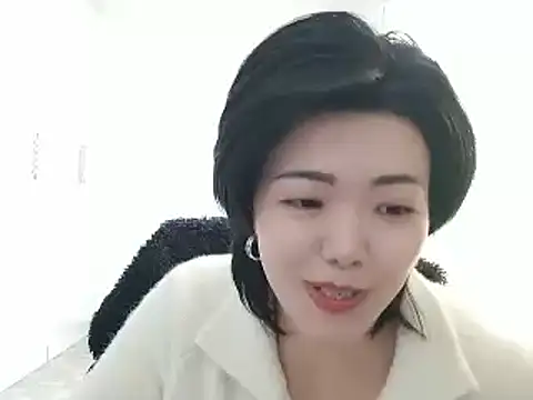 Snapshot of Nikishine chatting on 02.05.26 Nikishine online show from 02.05.26