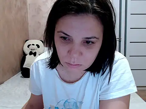 Snapshot of LorraGrey chatting on 02.07.26 LorraGrey online show from 02.07.26