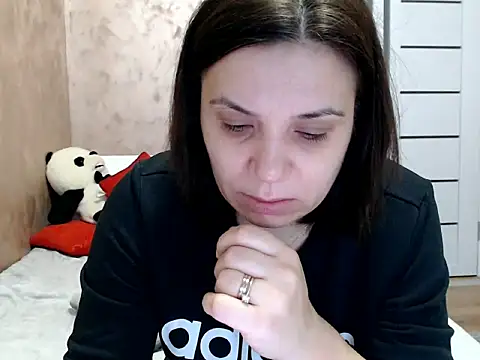 Snapshot of LorraGrey chatting on 02.09.26 LorraGrey online show from 02.09.26