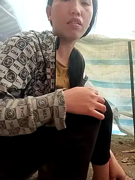 Snapshot of hot-luna- chatting on 02.20.26 hot-luna- online show from 02.20.26