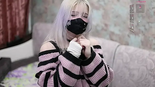 Yunakiss online show from 02.23.26