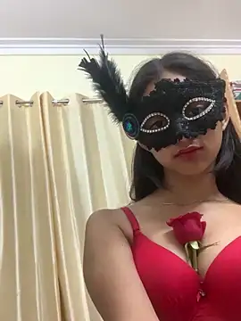 Snapshot of HEENA-STRIP chatting on 02.15.26 HEENA-STRIP online show from 02.15.26