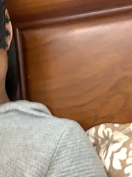 Snapshot of HEENA-STRIP chatting on 02.27.26 HEENA-STRIP online show from 02.27.26