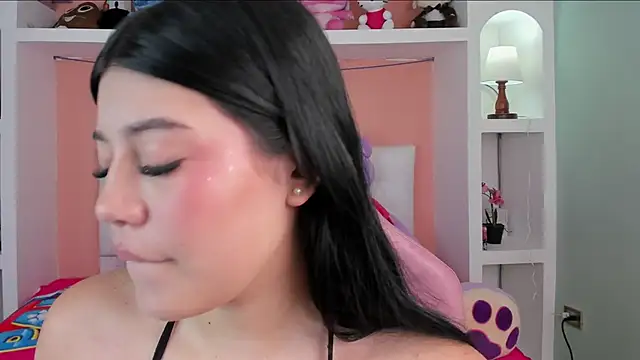 Snapshot of foxy_vera chatting on 02.10.26 foxy vera online show from 02.10.26