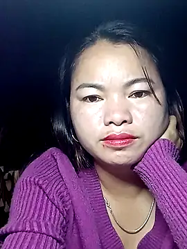 Snapshot of emlylyxinh chatting on 02.19.26 emlylyxinh online show from 02.19.26