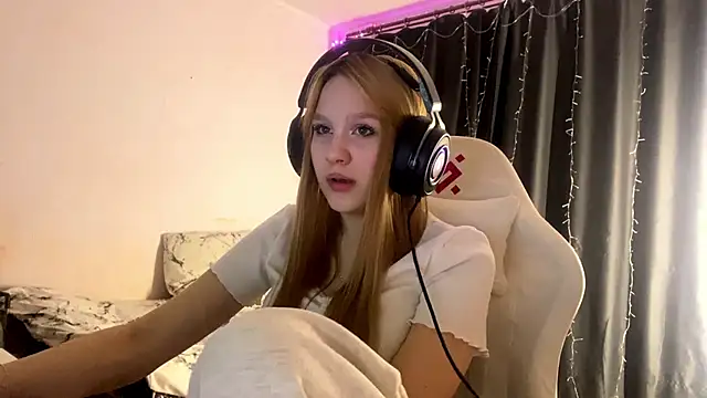 axin burnell online show from 03.19.26