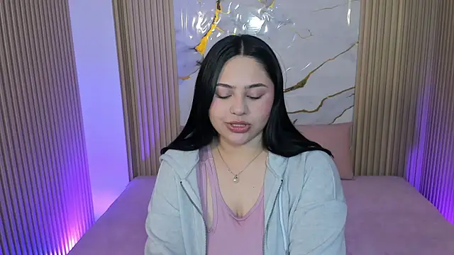 Siena Tay online show from 04.10.26