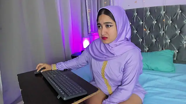 Snapshot of SamiraAwada chatting on 07.02.26 SamiraAwada online show from 07.02.26