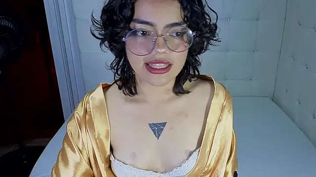KittyLatina 02 online show from 02.27.26