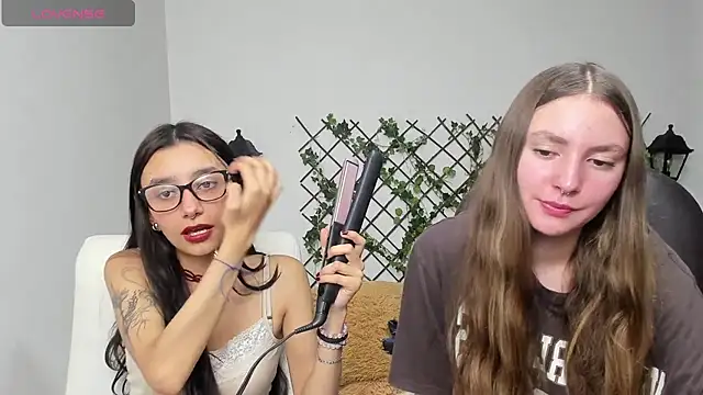 Snapshot of nana__rousse chatting on 02.25.26 nana rousse online show from 02.25.26