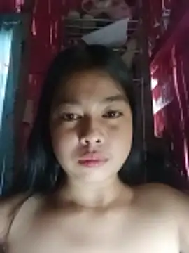 Snapshot of Heavens_night04 chatting on 02.15.26 Heavens night04 online show from 02.15.26