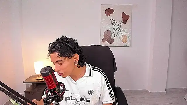 Snapshot of paisa_hotx chatting on 02.08.26 paisa hotx online show from 02.08.26