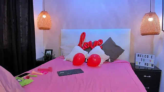 Snapshot of Hilaryportman chatting on 02.11.26 Hilaryportman online show from 02.11.26