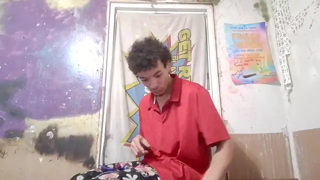 Snapshot of spooky425hd chatting on 05.10.26 spooky425hd online show from 05.10.26